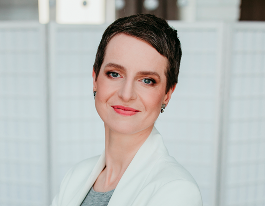 17 pytań do... Anny Wróbel, liderki i ekspertki ds transformacji organizacji, people & culture, oraz top team effectiveness