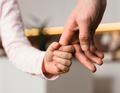 Czy rodzicielstwo bliskości oznacza poświęcanie się dla dziecka?