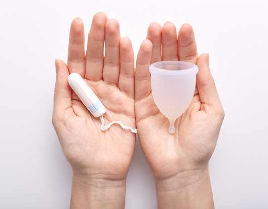 Kobiety zastanawiają się nad alternatywnymi dla podpasek środkami higieny menstruacyjnej
