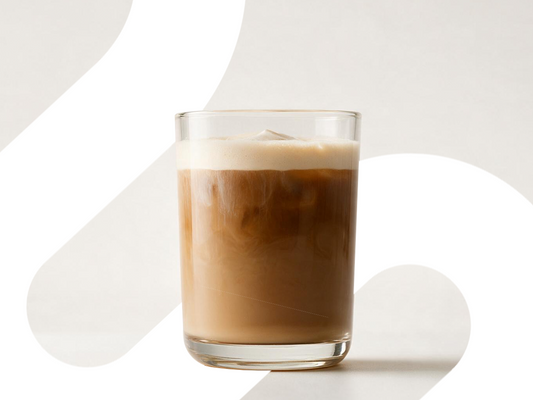 Koktajl białkowy z espresso, bananem i masłem orzechowym