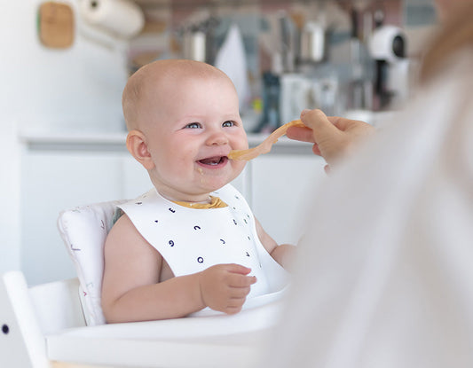 Małojadek je arbuza i warzywa