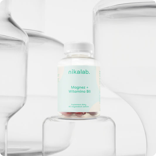 Suplement diety nikalab – Magnez + Witamina B6 – 60 wegańskich żelków w biodegradowalnym słoiczku z jasną etykietą.